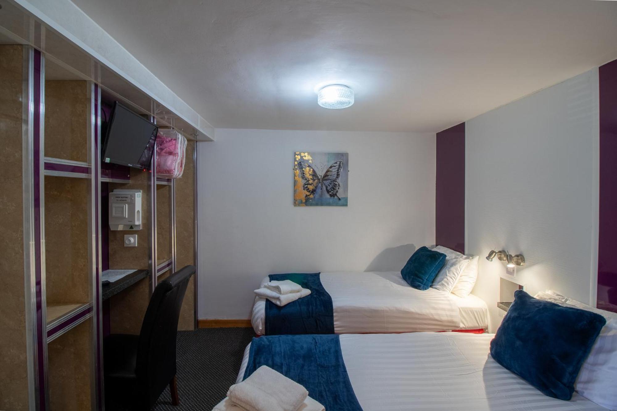 Bentleys Guest house 3*