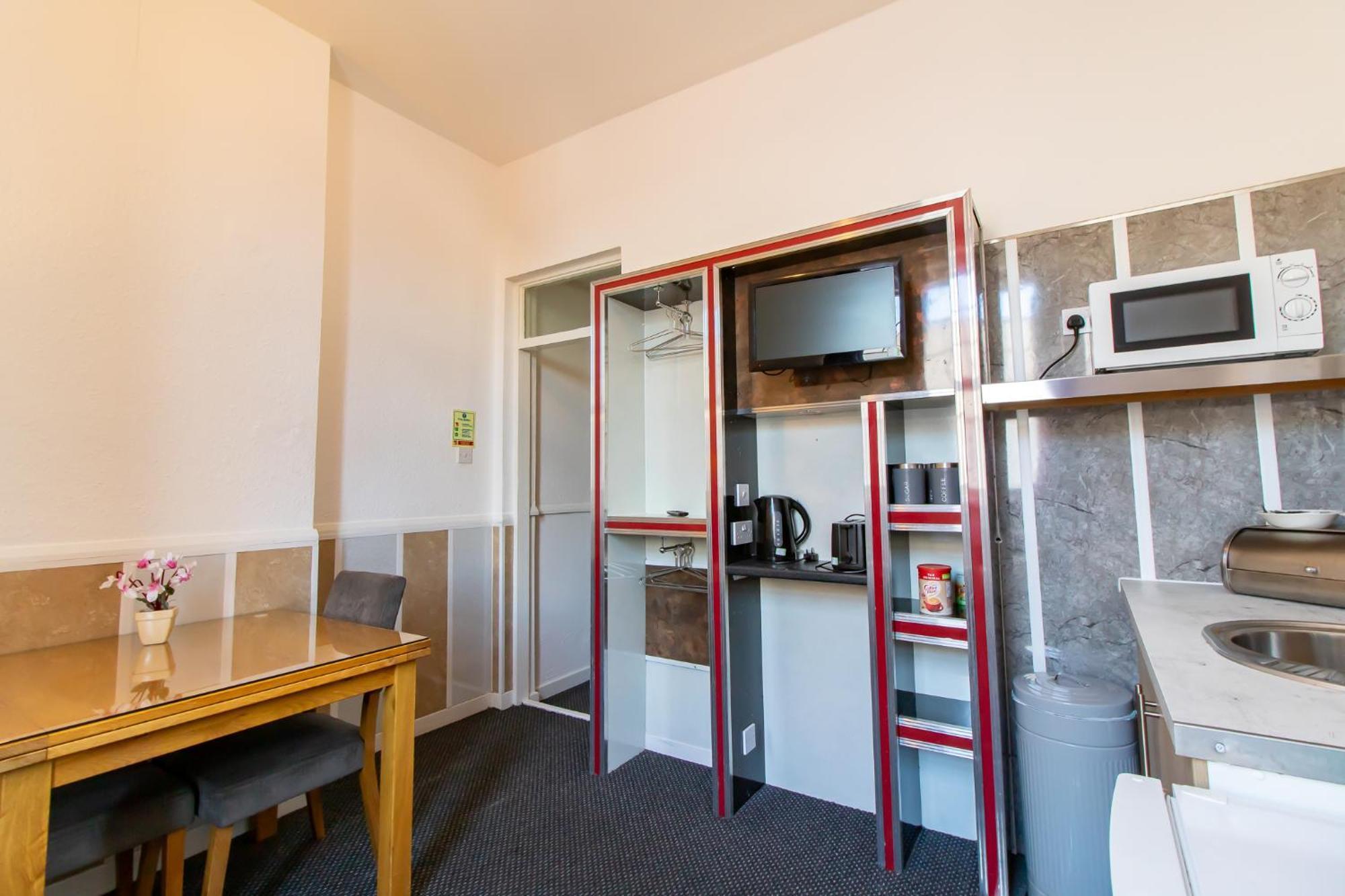 Guest house Bentleys 3*